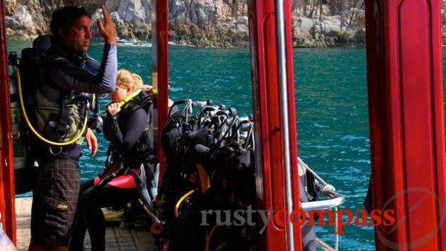 Dive boat, Nha Trang